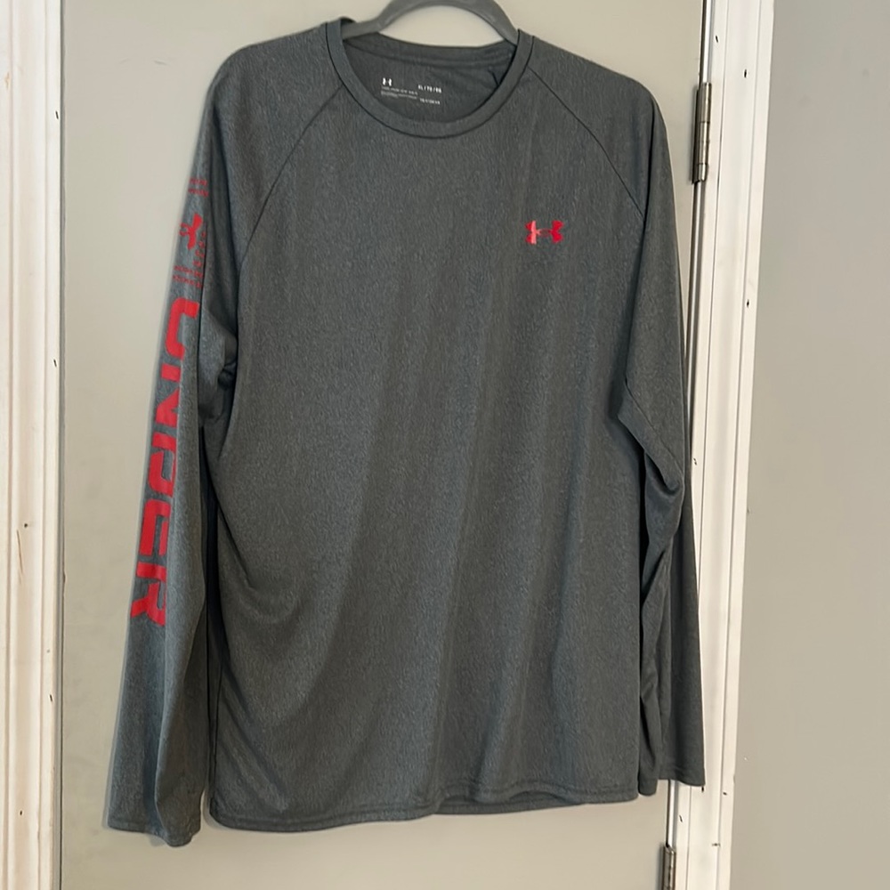 Long sleeve dri-fit under armor shirt
